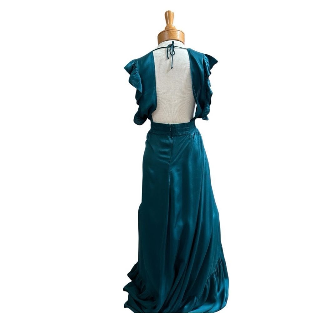 Stillwater sold by Revolve drapes perfectly size Sm. - Picture 2 of 11